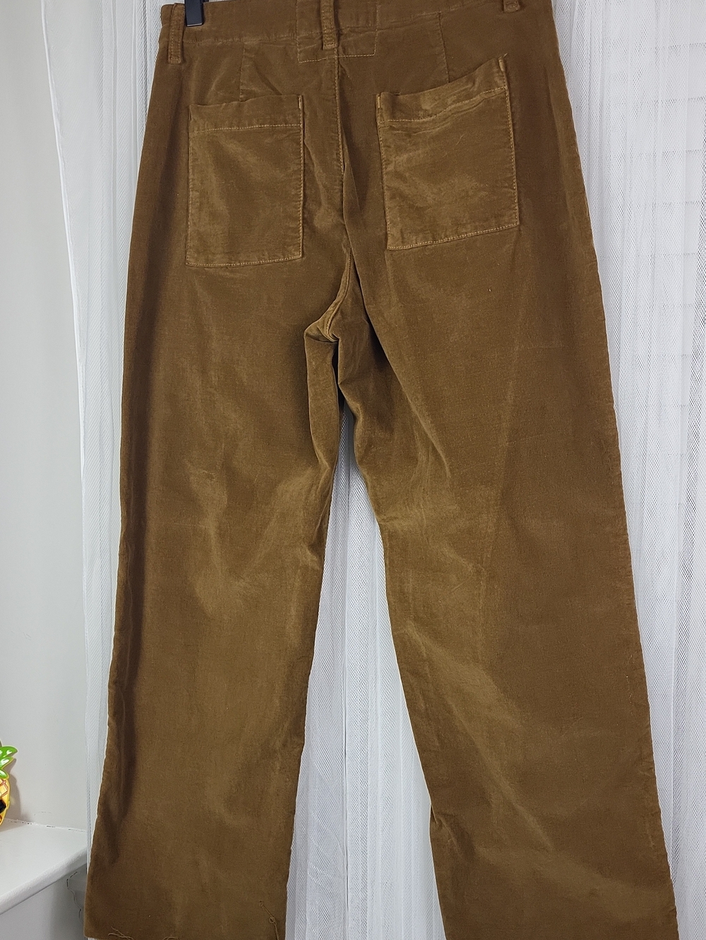Frank & Eileen Pants Kinsale in Chestnut Brown Corduroy. Size 6 - Picture 9 of 11